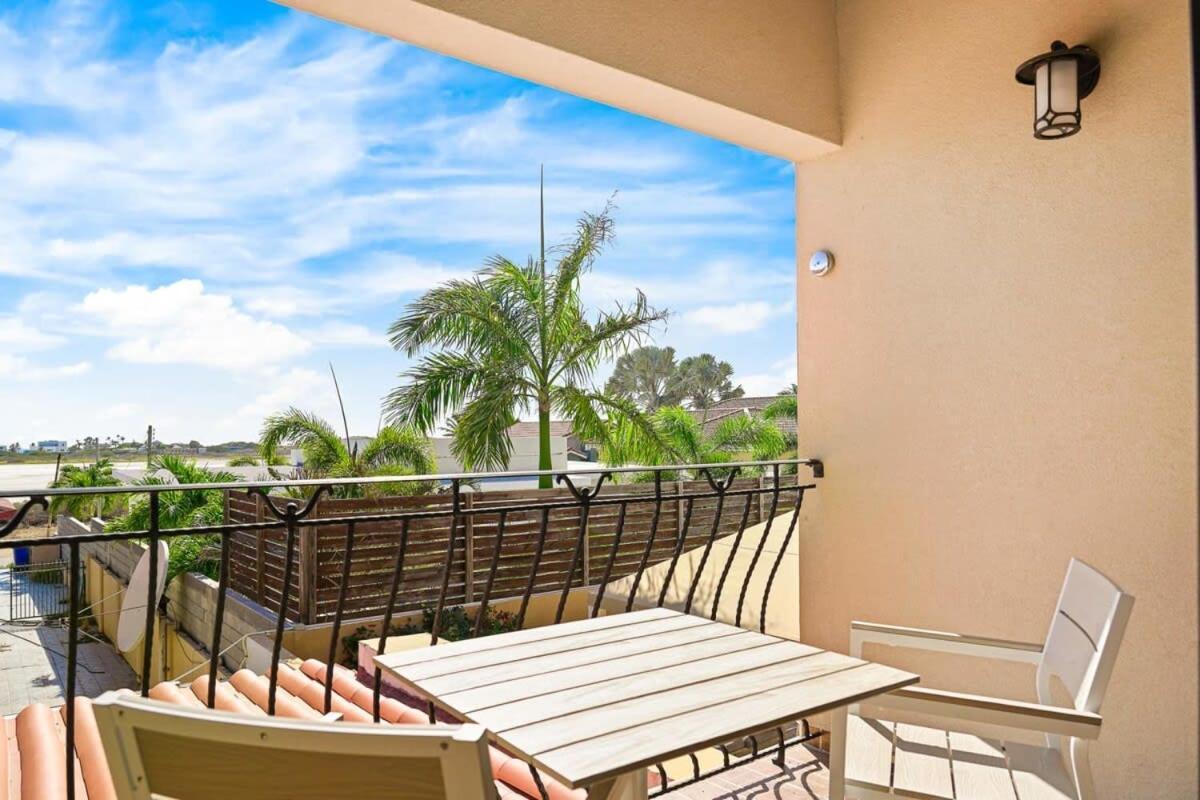 Wonder Apartment In Gold Coast With Private Pool Palm Beach ภายนอก รูปภาพ